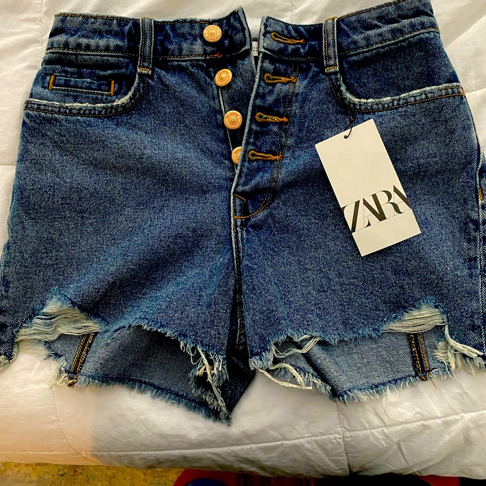 Denim shorts from Zara - Picture 1 of 4